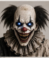 Gros plan sur le visage du clown